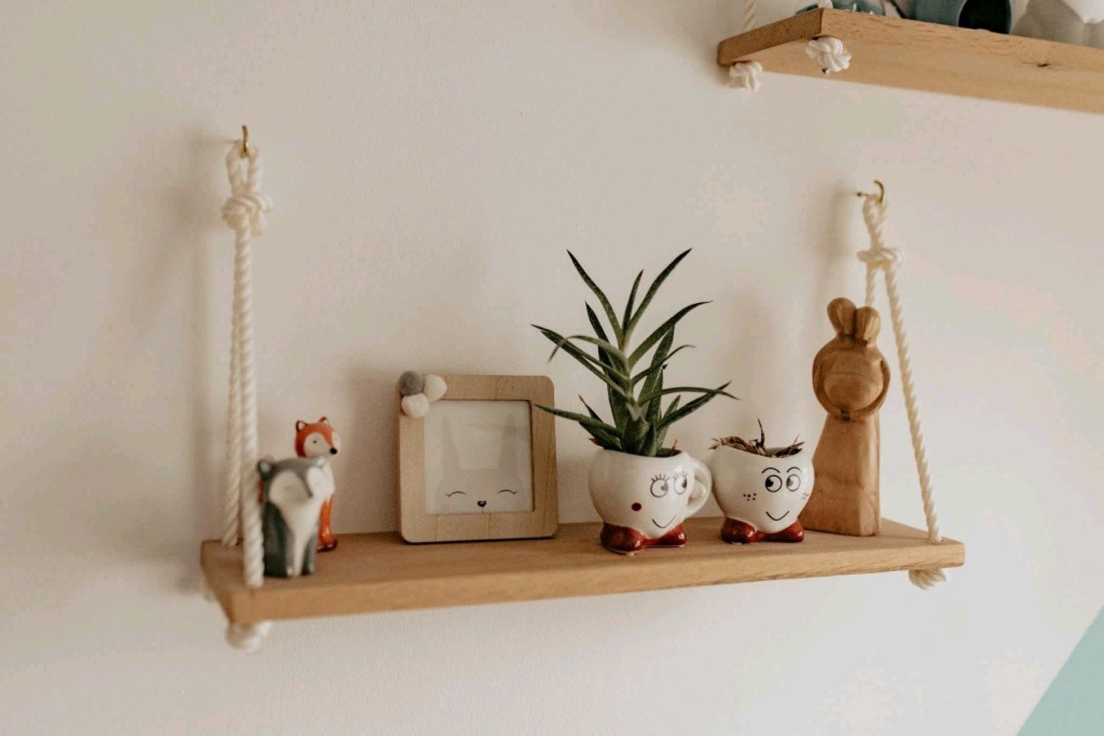 Décoration douce du cabinet : lapin, renard et plante